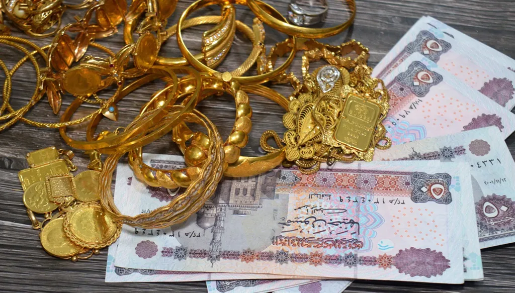 تداعيات “حرب فبراير”: الذهب يسجل قفزة تاريخية وتوقعات بانكماش الاقتصاد العالمي
