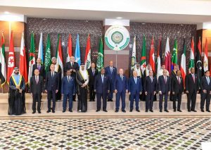 تطورات المشهد الإيراني: طهران تستضيف قمة إقليمية لتعزيز التعاون الاقتصادي والأمني